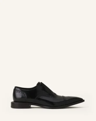 Brogue Oxford Shoe in Shiny Leather Brogue Oxford Shoe in Shiny Leather