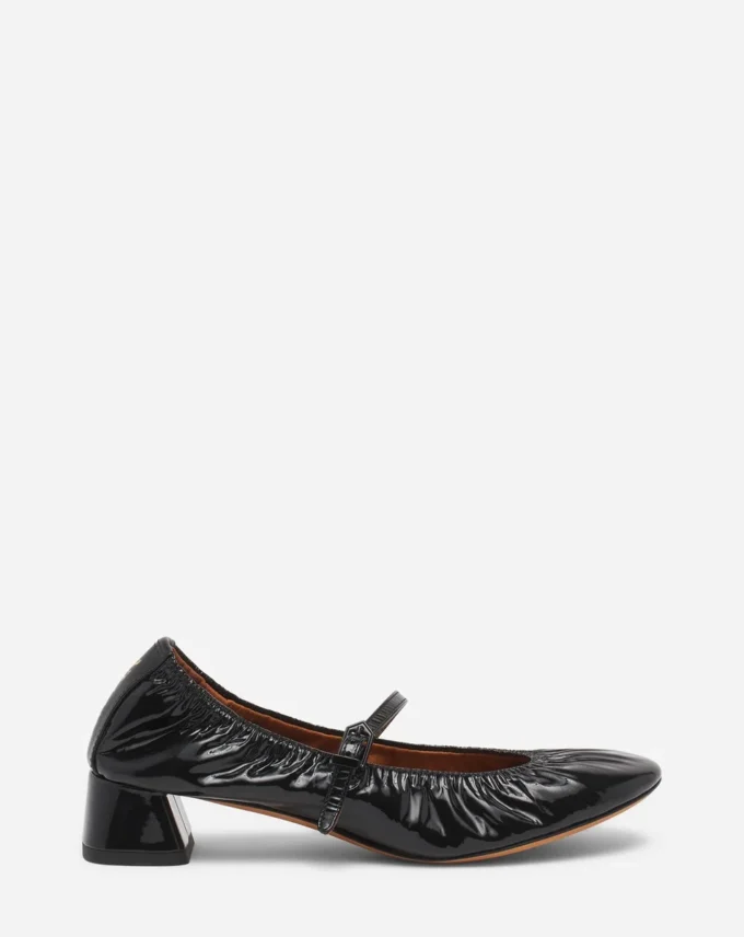Heeled Mary Jane in Glossy Leather Heeled Mary Jane in Glossy Leather