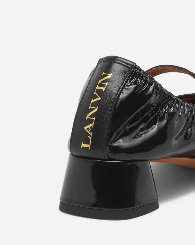 Heeled Mary Jane in Glossy Leather Heeled Mary Jane in Glossy Leather