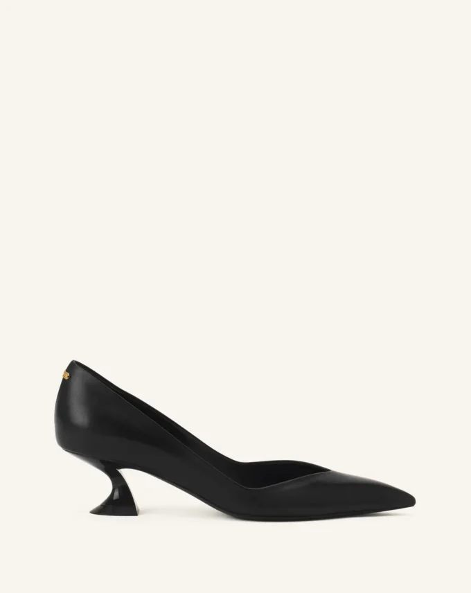 Midnight Step Pump in Leather