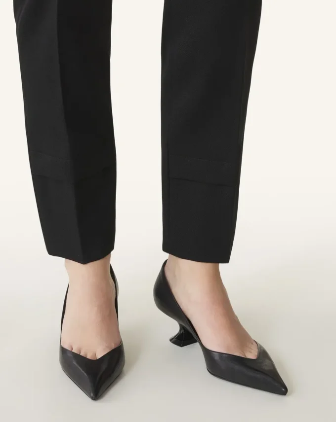 Midnight Step Pump in Leather
