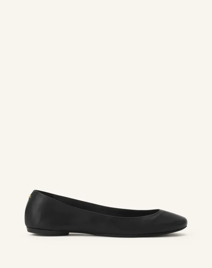 The Ballerina Flat in Leather